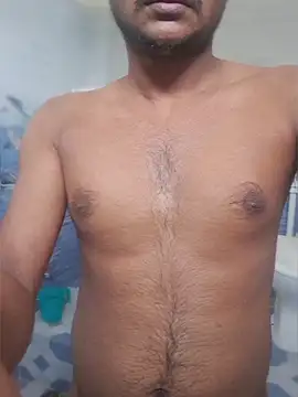 Itsdesi boy online show from April 12, 2026, 1:43 am