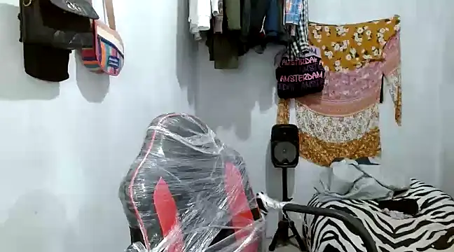 Snapshot of angelamarie1 chatting on March 22, 2025, 12:39 am angelamarie1 online show from March 22, 2025, 12:39 am