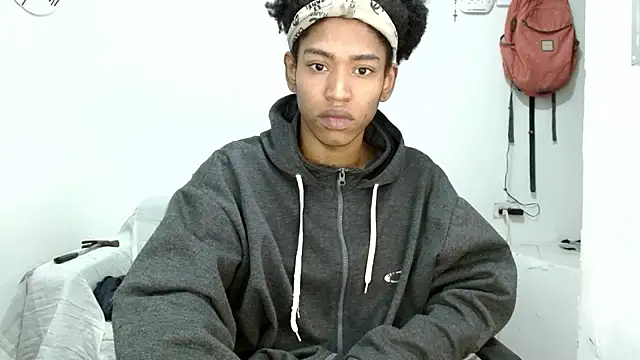 Snapshot of angelamarie1 chatting on October 7, 2025, 12:13 pm angelamarie1 online show from October 7, 2025, 12:13 pm