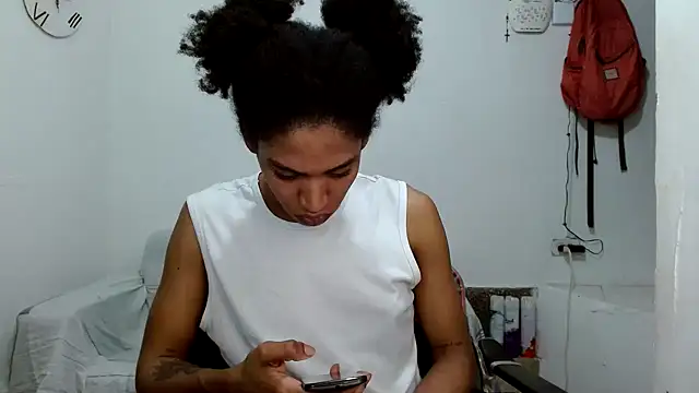 Snapshot of angelamarie1 chatting on October 9, 2025, 11:25 pm angelamarie1 online show from October 9, 2025, 11:25 pm