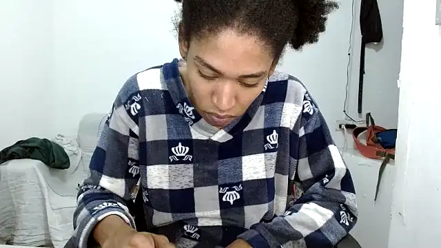 Snapshot of angelamarie1 chatting on October 13, 2025, 11:10 am angelamarie1 online show from October 13, 2025, 11:10 am