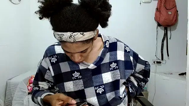 Snapshot of angelamarie1 chatting on October 19, 2025, 8:26 am angelamarie1 online show from October 19, 2025, 8:26 am