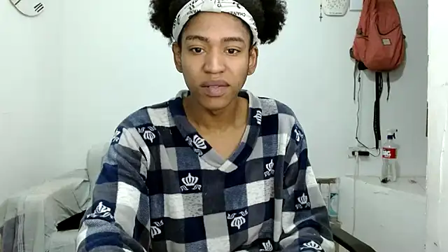 Snapshot of angelamarie1 chatting on October 28, 2025, 9:24 am angelamarie1 online show from October 28, 2025, 9:24 am