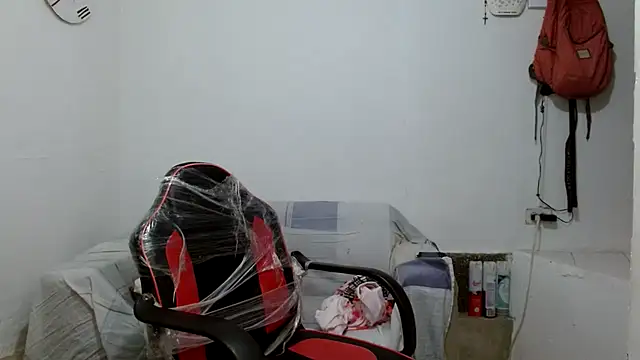 Snapshot of angelamarie1 chatting on November 8, 2025, 11:10 am angelamarie1 online show from November 8, 2025, 11:10 am