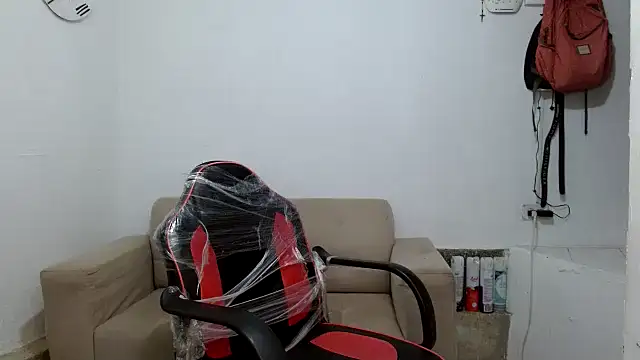 Snapshot of angelamarie1 chatting on November 11, 2025, 8:47 am angelamarie1 online show from November 11, 2025, 8:47 am