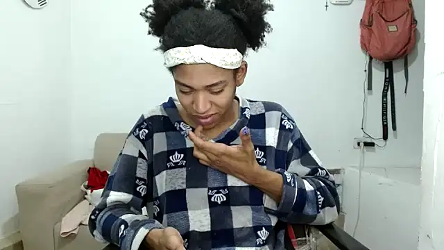 Snapshot of angelamarie1 chatting on November 15, 2025, 6:22 am angelamarie1 online show from November 15, 2025, 6:22 am