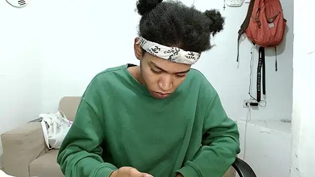 Snapshot of angelamarie1 chatting on November 30, 2025, 8:29 am angelamarie1 online show from November 30, 2025, 8:29 am