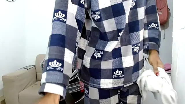 Snapshot of angelamarie1 chatting on December 5, 2025, 11:19 am angelamarie1 online show from December 5, 2025, 11:19 am