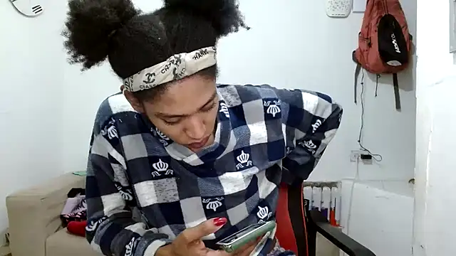 Snapshot of angelamarie1 chatting on March 5, 2026, 4:41 am angelamarie1 online show from March 5, 2026, 4:41 am