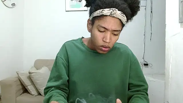 Snapshot of angelamarie1 chatting on March 10, 2026, 8:19 am angelamarie1 online show from March 10, 2026, 8:19 am