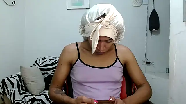 Snapshot of angelamarie1 chatting on March 24, 2026, 11:37 am angelamarie1 online show from March 24, 2026, 11:37 am