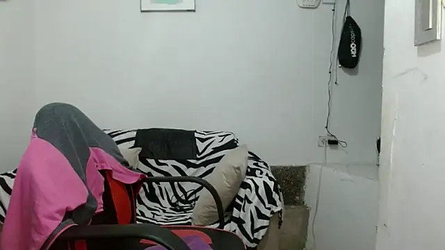 Snapshot of angelamarie1 chatting on March 27, 2026, 12:05 am angelamarie1 online show from March 27, 2026, 12:05 am