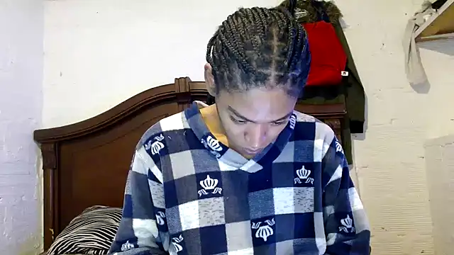 Snapshot of angelamarie1 chatting on April 14, 2026, 12:11 pm angelamarie1 online show from April 14, 2026, 12:11 pm