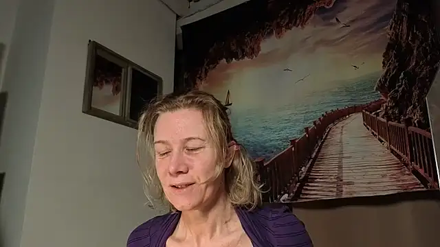 Snapshot of Lola_Belgium chatting on April 23, 2026, 5:30 am Lola Belgium online show from April 23, 2026, 5:30 am