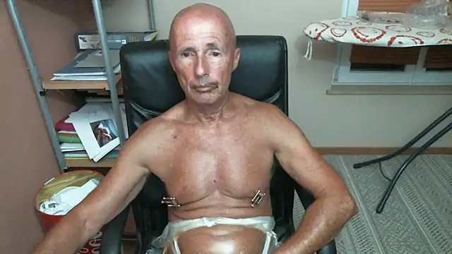 olibrius71 online show from September 21, 2025, 7:48 pm