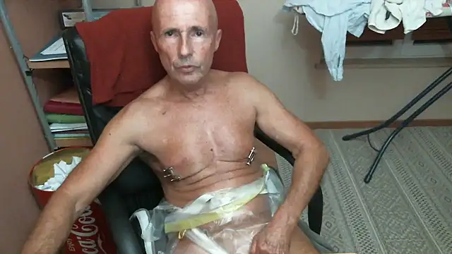 olibrius71 online show from November 16, 2025, 8:25 pm