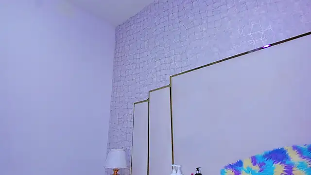 paola rodriguez online show from December 14, 2025, 11:37 am