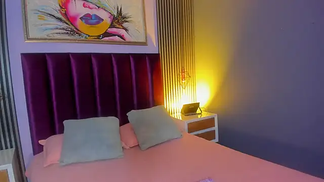 LauraAristizabal online show from April 2, 2026, 12:47 pm