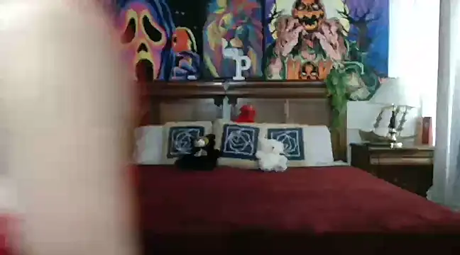 MINI Petite online show from February 5, 2025, 8:57 pm