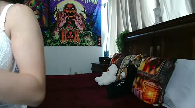 MINI Petite online show from March 5, 2025, 8:42 pm