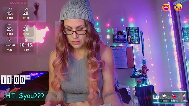 Snapshot of EmmaIsHere chatting on January 18, 2025, 5:59 pm EmmaIsHere online show from January 18, 2025, 5:59 pm