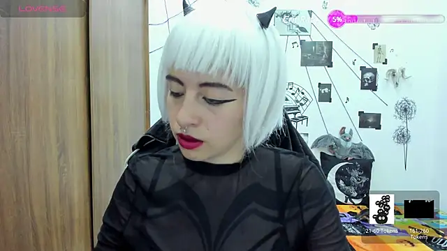 yunkodolly666 online show from February 15, 2025, 9:37 pm