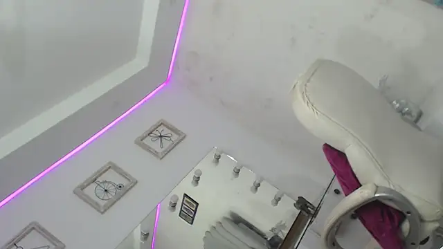 Snapshot of X6uldv8xdollxxx chatting on December 21, 2024, 3:36 am X6uldv8xdollxxx online show from December 21, 2024, 3:36 am