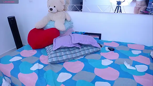 Snapshot of miaa-lee chatting on February 11, 2025, 8:37 am miaa-lee online show from February 11, 2025, 8:37 am