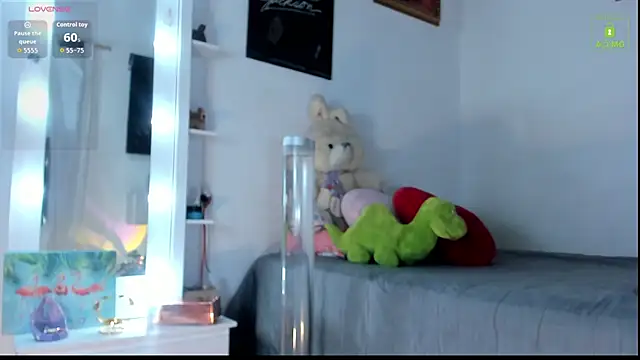 Snapshot of miaa-lee chatting on November 22, 2025, 2:21 am miaa-lee online show from November 22, 2025, 2:21 am