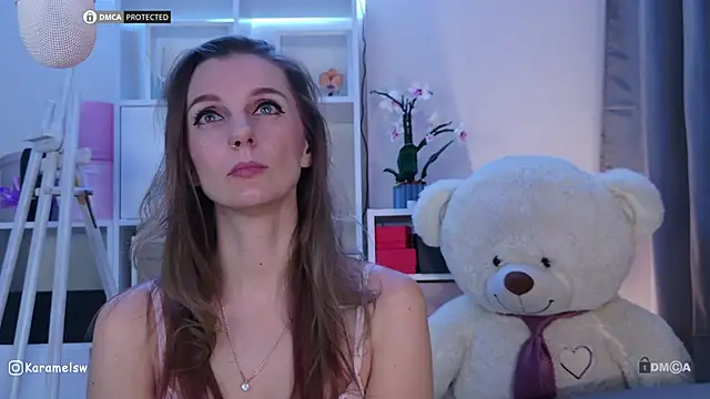 Karamelsw  online show from March 5, 2026, 10:06 pm