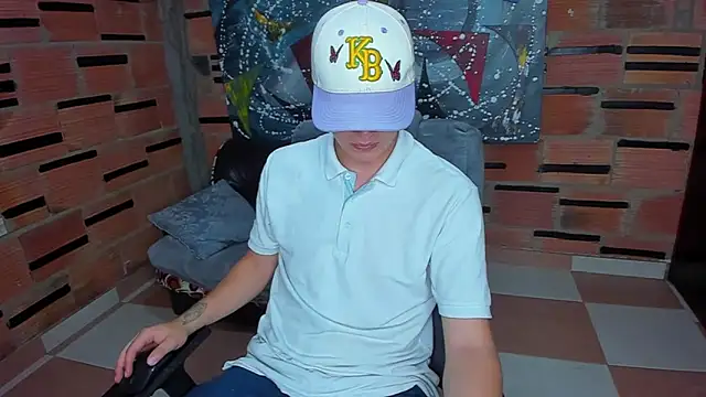 Snapshot of patrik_027 chatting on February 1, 2025, 7:02 pm patrik 027 online show from February 1, 2025, 7:02 pm