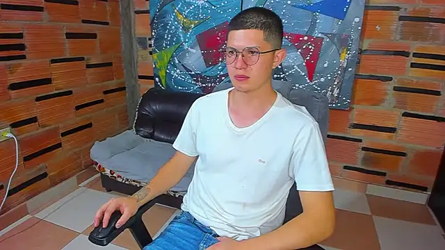 Snapshot of patrik_027 chatting on February 28, 2025, 3:26 pm patrik 027 online show from February 28, 2025, 3:26 pm