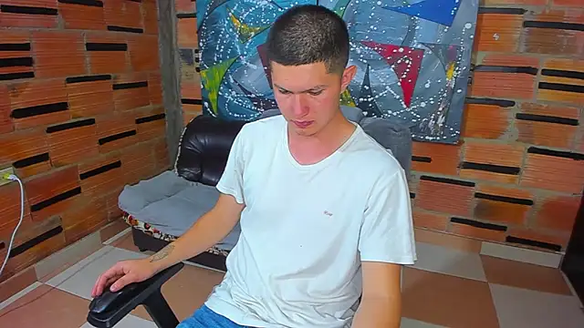 Snapshot of patrik_027 chatting on February 28, 2025, 7:46 pm patrik 027 online show from February 28, 2025, 7:46 pm