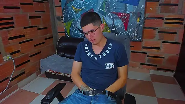 Snapshot of patrik_027 chatting on March 14, 2025, 9:21 pm patrik 027 online show from March 14, 2025, 9:21 pm