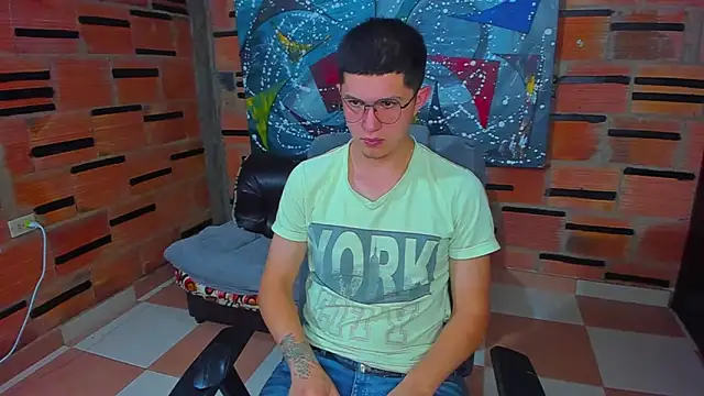 Snapshot of patrik_027 chatting on March 21, 2025, 9:45 pm patrik 027 online show from March 21, 2025, 9:45 pm