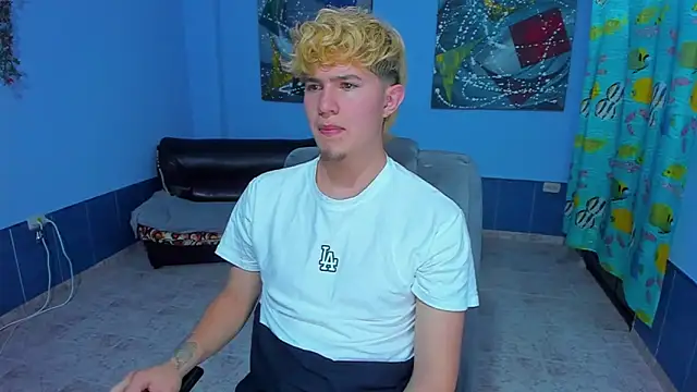 Snapshot of patrik_027 chatting on September 8, 2025, 6:29 pm patrik 027 online show from September 8, 2025, 6:29 pm