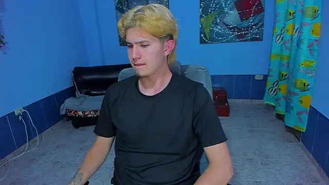 Snapshot of patrik_027 chatting on September 14, 2025, 5:17 am patrik 027 online show from September 14, 2025, 5:17 am