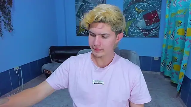 Snapshot of patrik_027 chatting on September 20, 2025, 6:20 pm patrik 027 online show from September 20, 2025, 6:20 pm