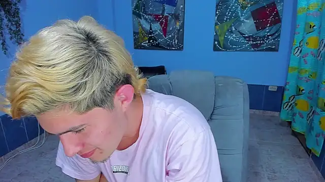 Snapshot of patrik_027 chatting on September 21, 2025, 6:48 am patrik 027 online show from September 21, 2025, 6:48 am