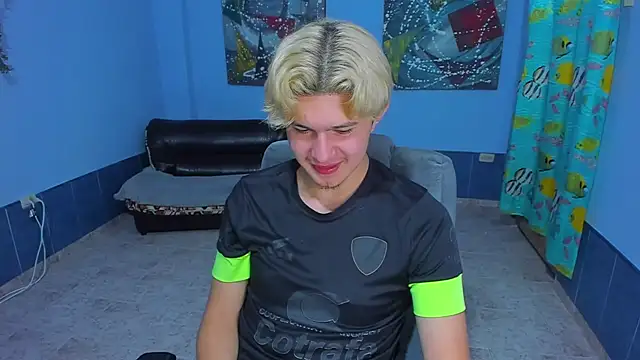 Snapshot of patrik_027 chatting on November 3, 2025, 7:59 pm patrik 027 online show from November 3, 2025, 7:59 pm