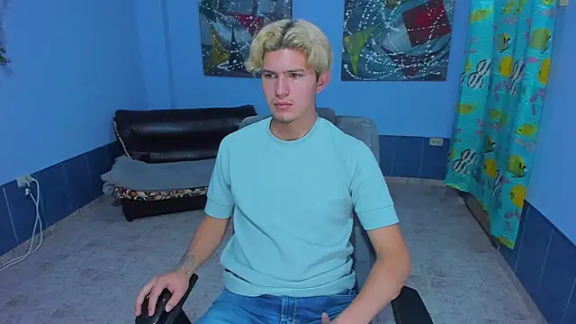 Snapshot of patrik_027 chatting on November 4, 2025, 8:02 am patrik 027 online show from November 4, 2025, 8:02 am