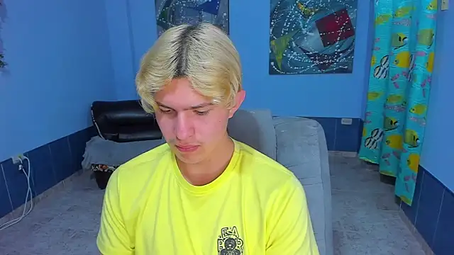 Snapshot of patrik_027 chatting on November 12, 2025, 8:04 am patrik 027 online show from November 12, 2025, 8:04 am