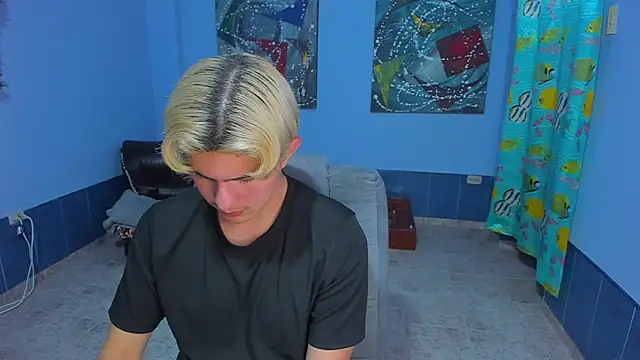 Snapshot of patrik_027 chatting on November 15, 2025, 7:32 pm patrik 027 online show from November 15, 2025, 7:32 pm