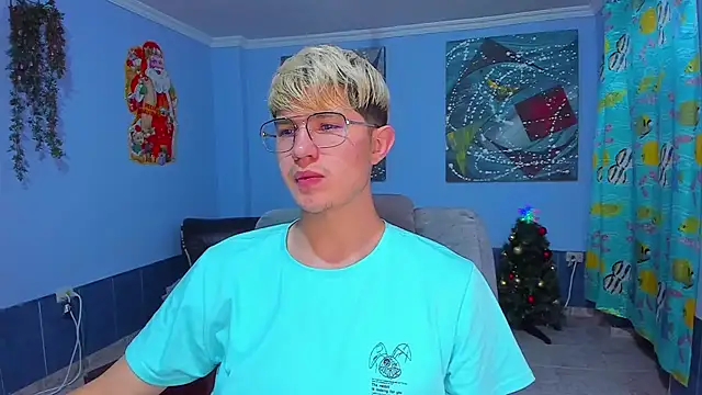 Snapshot of patrik_027 chatting on December 1, 2025, 10:20 am patrik 027 online show from December 1, 2025, 10:20 am