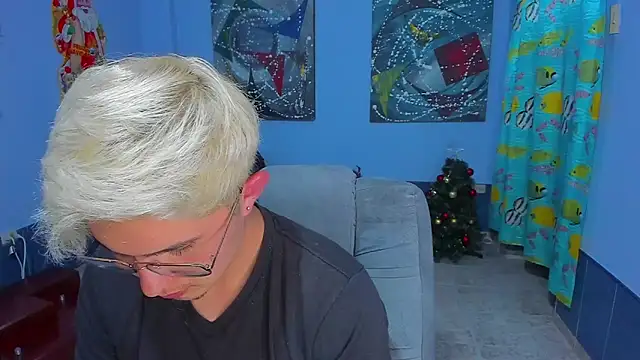 Snapshot of patrik_027 chatting on December 16, 2025, 6:51 am patrik 027 online show from December 16, 2025, 6:51 am