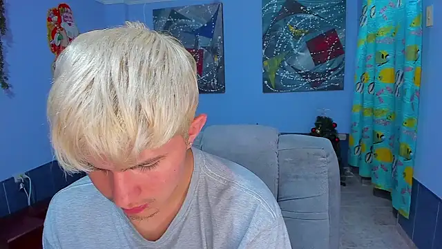 Snapshot of patrik_027 chatting on December 18, 2025, 8:48 pm patrik 027 online show from December 18, 2025, 8:48 pm