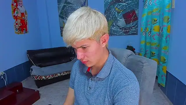 Snapshot of patrik_027 chatting on December 20, 2025, 9:11 pm patrik 027 online show from December 20, 2025, 9:11 pm