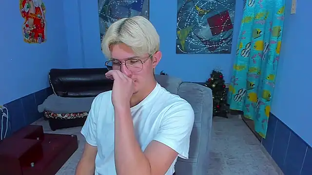 Snapshot of patrik_027 chatting on January 5, 2026, 5:38 pm patrik 027 online show from January 5, 2026, 5:38 pm