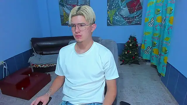 Snapshot of patrik_027 chatting on January 11, 2026, 5:07 pm patrik 027 online show from January 11, 2026, 5:07 pm