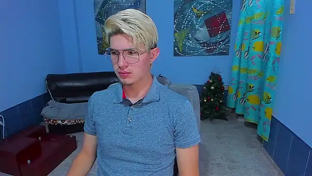 Snapshot of patrik_027 chatting on January 14, 2026, 5:40 pm patrik 027 online show from January 14, 2026, 5:40 pm